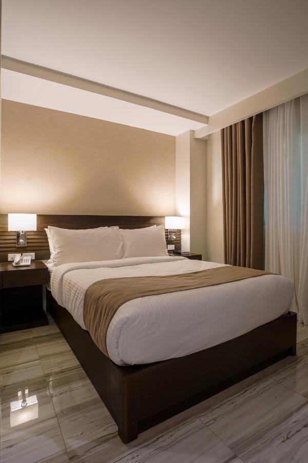 Hotel Areca Легаспи Экстерьер фото